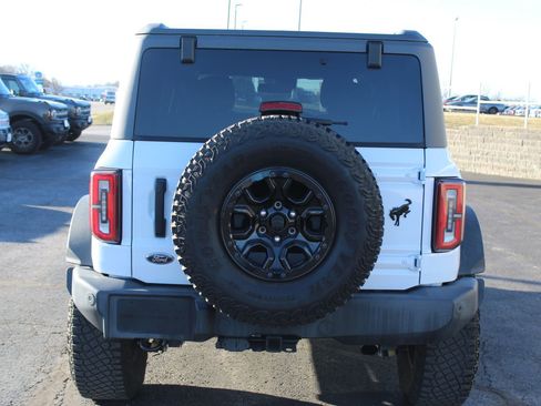 Used 2022 Ford Bronco Wildtrak image 7