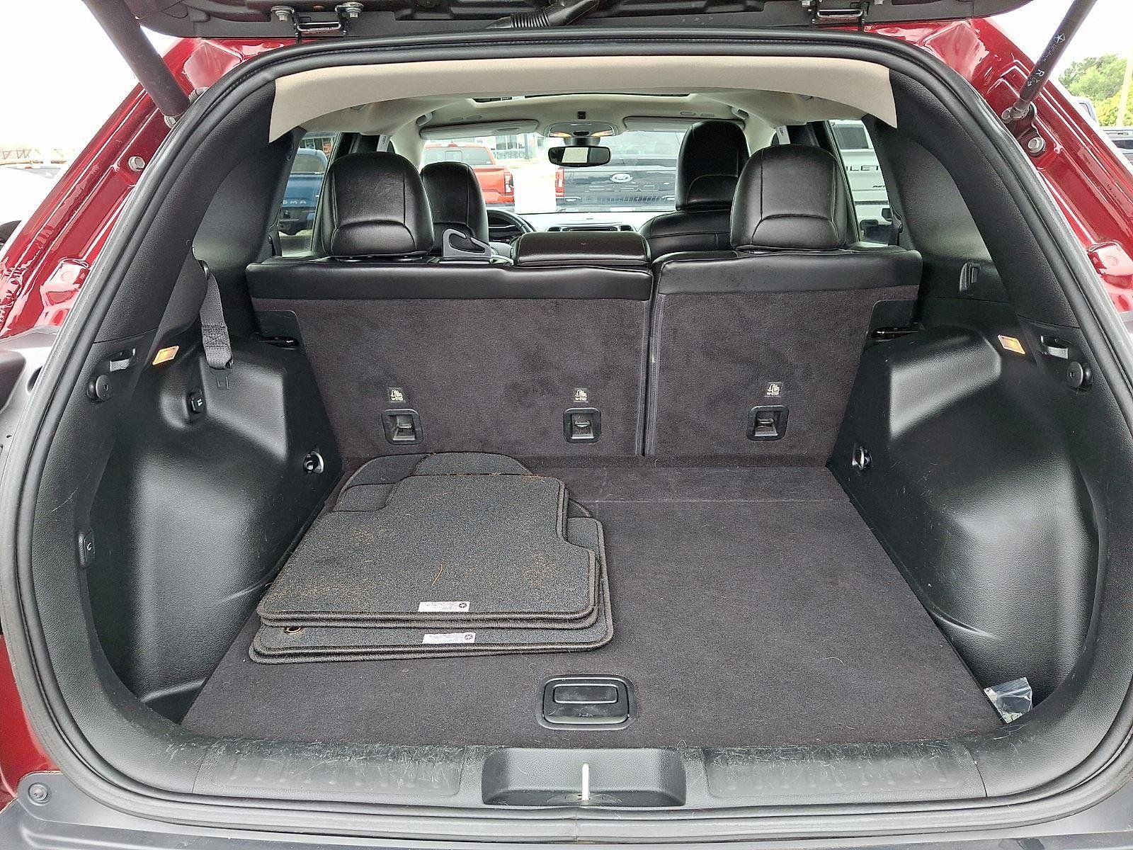 Used 2019 Jeep Cherokee Limited AWD/4WD image 28