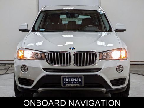 Used 2017 BMW X3 xDrive28i image 3