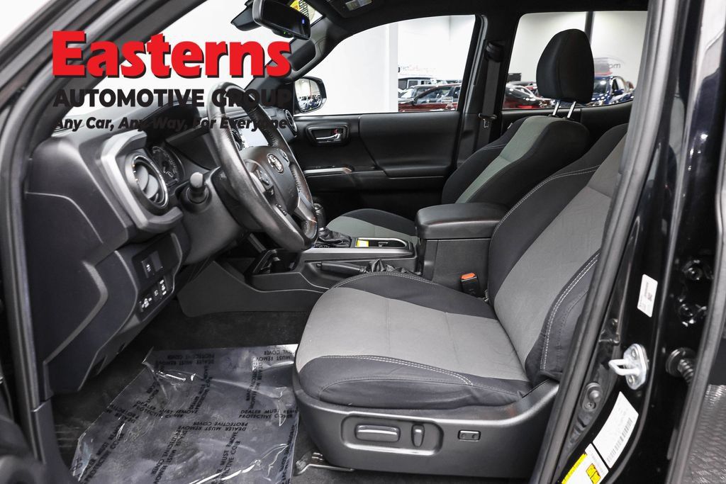 Used 2021 Toyota Tacoma TRD Off-Road AWD/4WD image 16