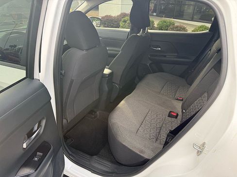 Used 2025 Nissan Kicks SV FWD image 10