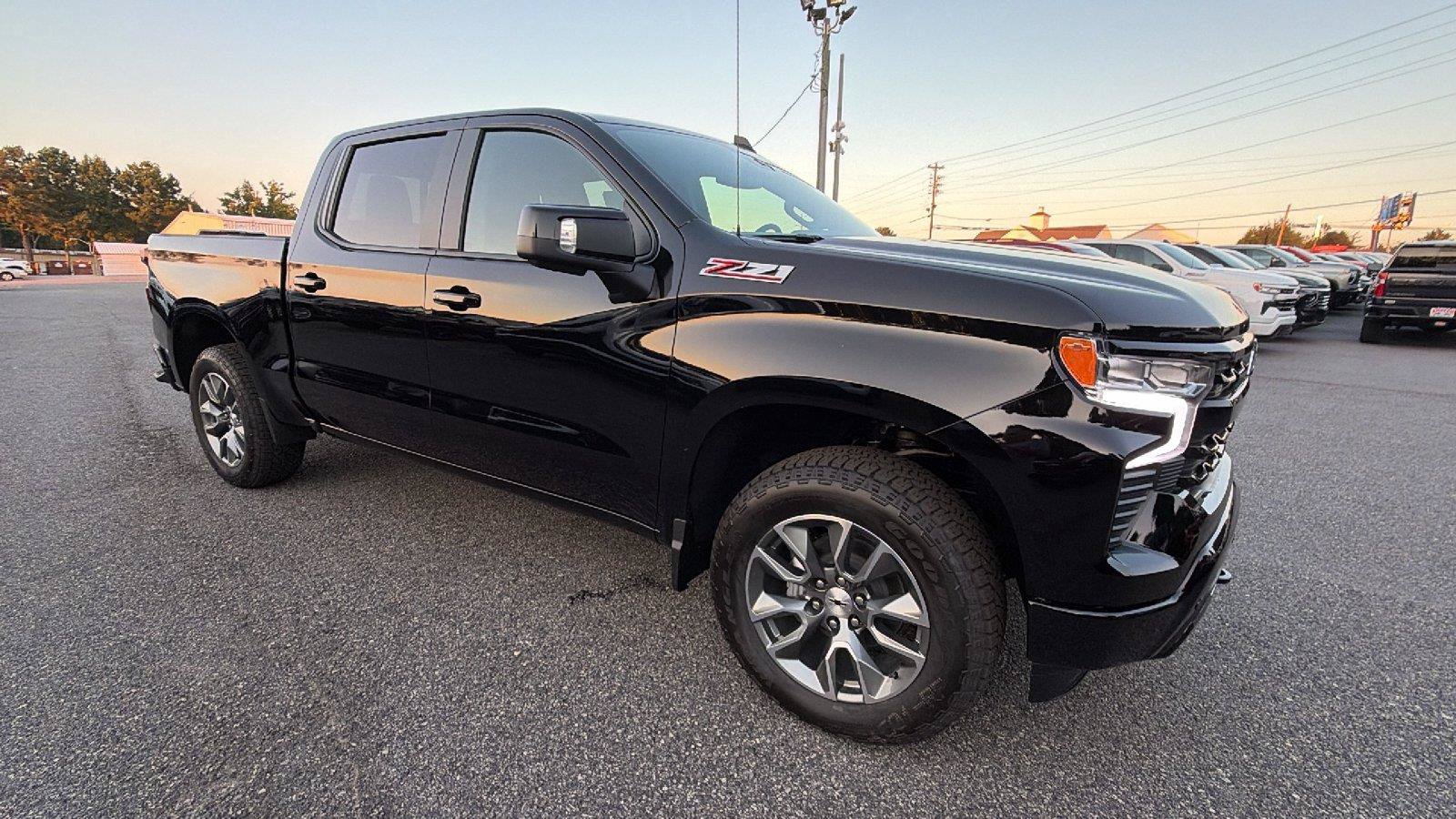 New 2026 Chevrolet Silverado 1500 RST w/ RST All Star Premium Package AWD/4WD image 6
