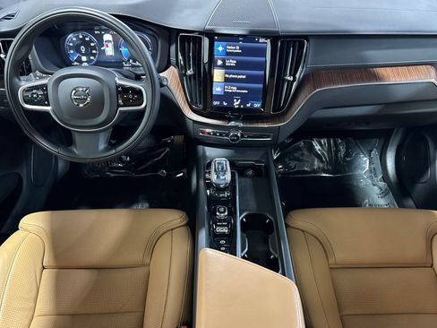 Used 2021 Volvo XC60 T8 Inscription w/ Advanced Package AWD/4WD image 3