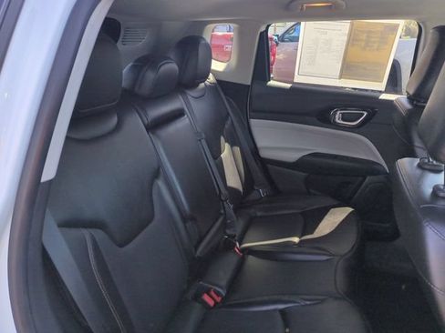 Used 2022 Jeep Compass Limited AWD/4WD image 27