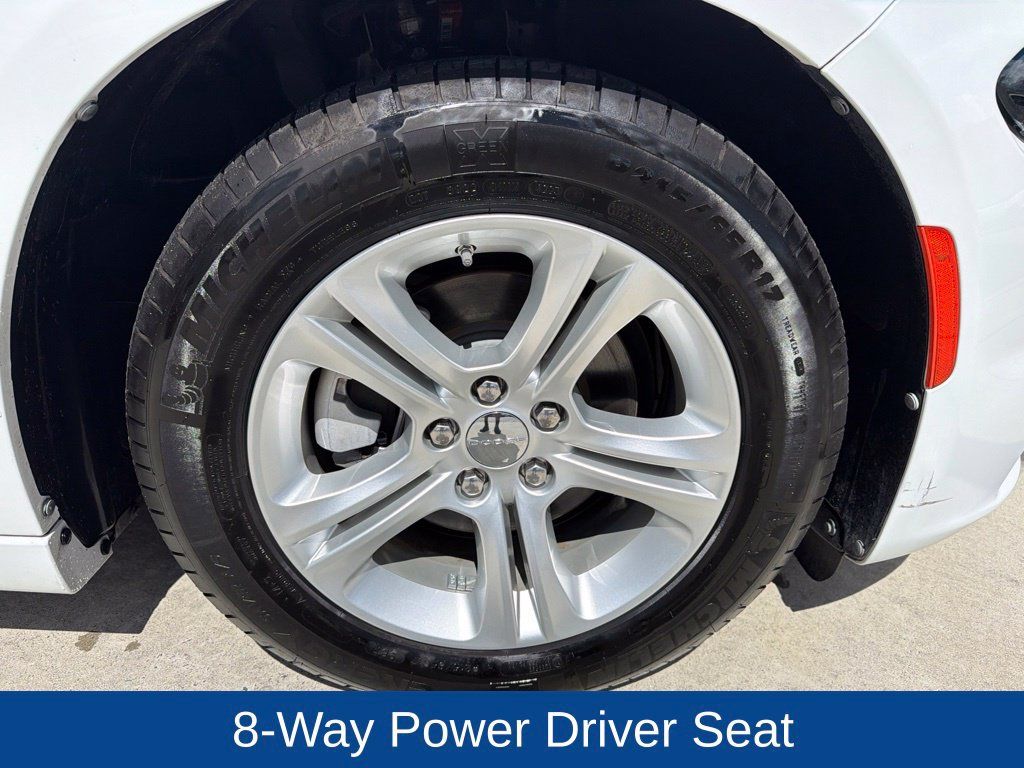 Used 2023 Dodge Charger SXT RWD image 12
