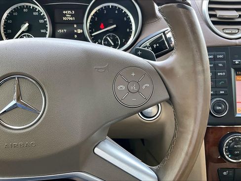 Used 2012 Mercedes-Benz GL 450 4MATIC image 24