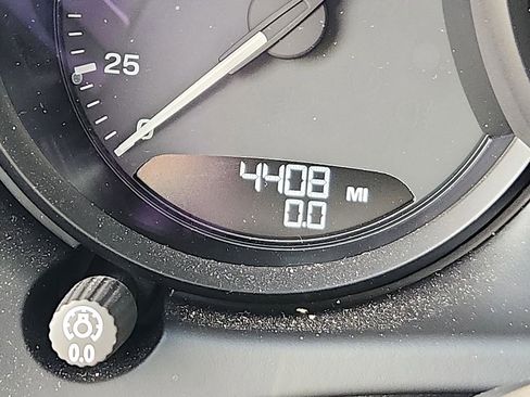 Certified 2025 Porsche Macan Turbo image 19