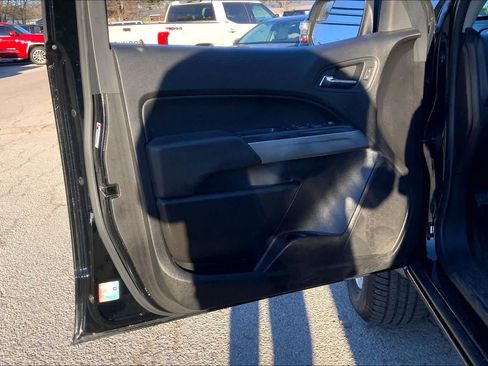Used 2019 Chevrolet Colorado LT w/ LT Convenience Package RWD image 20