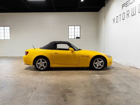 Used 2001 Honda S2000 image 7