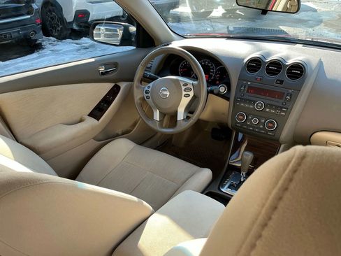 Used 2010 Nissan Altima 3.5 SR w/ Sport Pkg FWD image 18