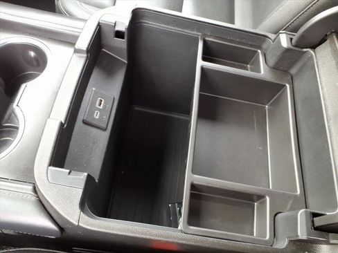 Used 2023 Chevrolet Tahoe LT image 29