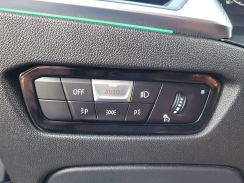 Used 2021 BMW 330i Sedan w/ Premium Package image 16