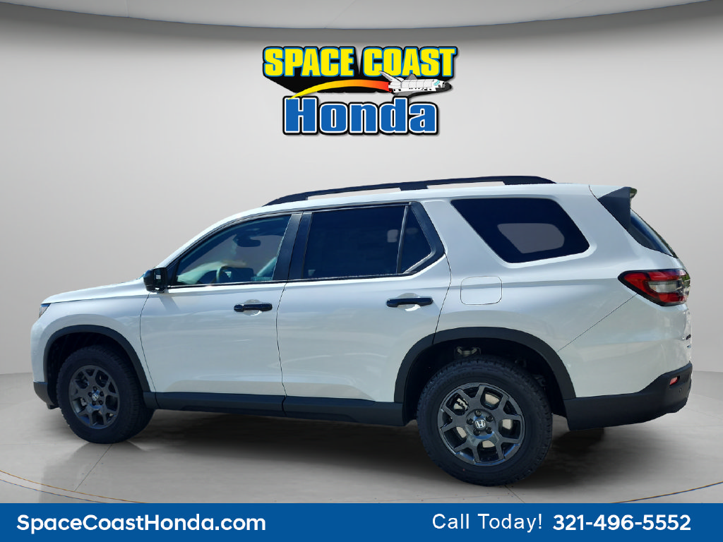New 2026 Honda Pilot TrailSport image 11
