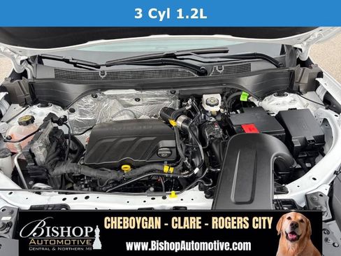 Used 2025 Chevrolet Trax LT w/ LT Convenience Package FWD image 9