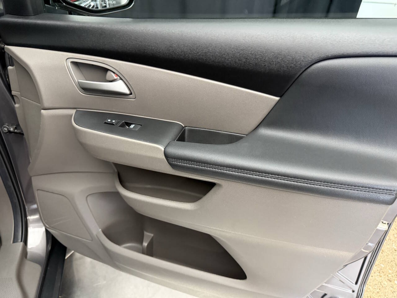 Used 2012 Honda Odyssey EX-L image 28