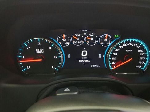 Used 2018 Chevrolet Tahoe Premier AWD/4WD image 15