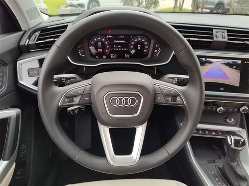 Certified 2025 Audi Q3 2.0T Premium w/ Convenience Package image 30
