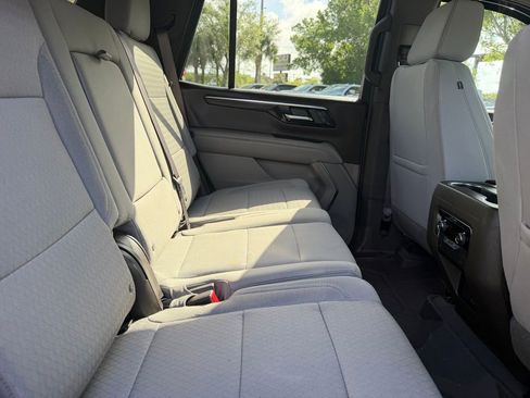 Used 2025 Chevrolet Tahoe LS image 10