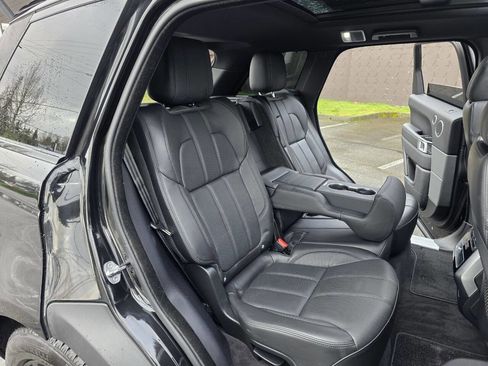 Used 2017 Land Rover Range Rover Sport HSE image 62