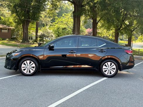 Used 2025 Nissan Sentra S FWD image 3