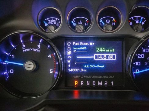 Used 2016 Ford F250 Platinum w/ FX4 Off-Road Package image 9