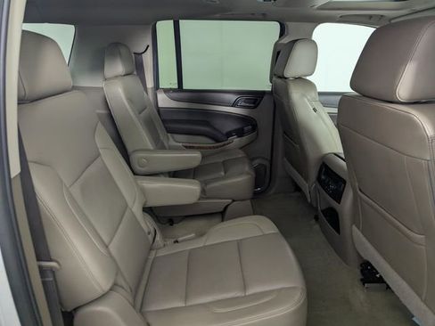 Used 2017 Chevrolet Suburban Premier image 27