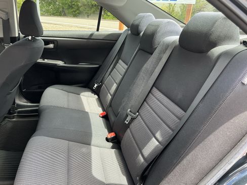 Used 2017 Toyota Camry LE FWD image 14