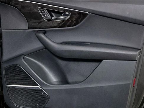 Used 2021 Audi Q7 3.0T Premium Plus w/ Premium Plus Package image 24