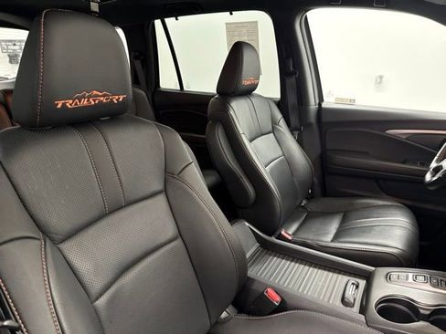Used 2023 Honda Passport TrailSport image 28