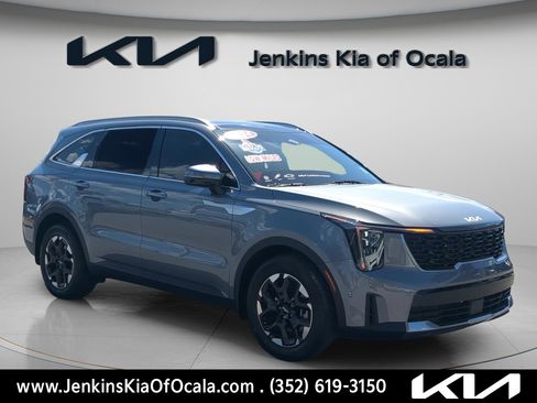 Certified 2024 Kia Sorento S w/ Panoramic Sunroof Package image 1