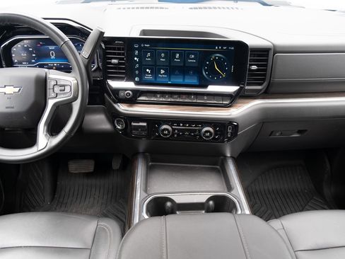Used 2024 Chevrolet Silverado 3500 LT w/ Convenience Package AWD/4WD image 20