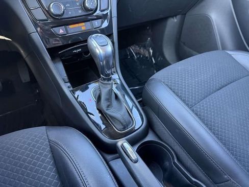 Used 2022 Buick Encore Preferred w/ Safety Package image 26