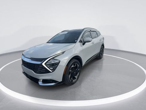 Used 2025 Kia Sportage SX image 4