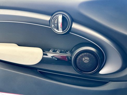 Used 2024 MINI Cooper S FWD image 17