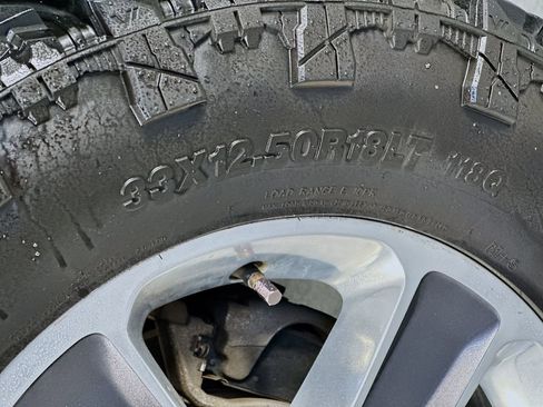 Used 2019 Jeep Wrangler Unlimited Sahara image 33