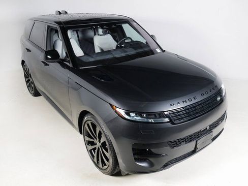 Used 2023 Land Rover Range Rover Sport SE AWD/4WD image 8