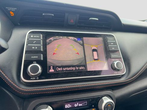 Used 2018 Nissan Kicks SR FWD image 17