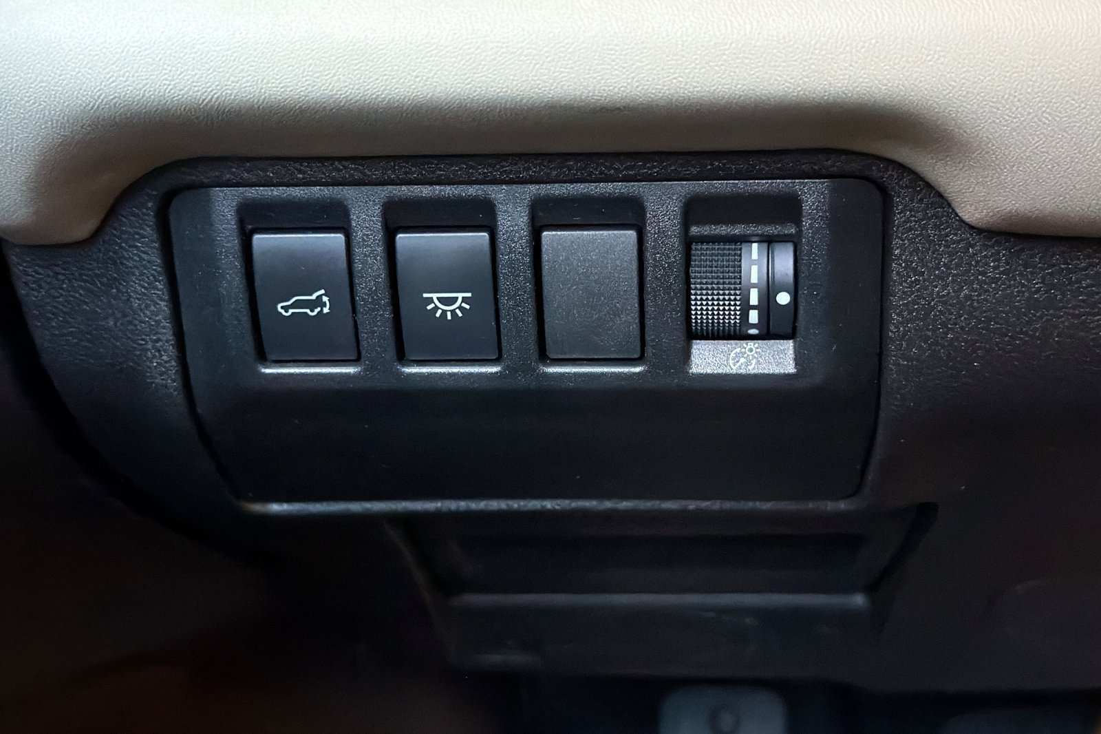 Used 2023 Subaru Ascent Limited AWD/4WD image 39