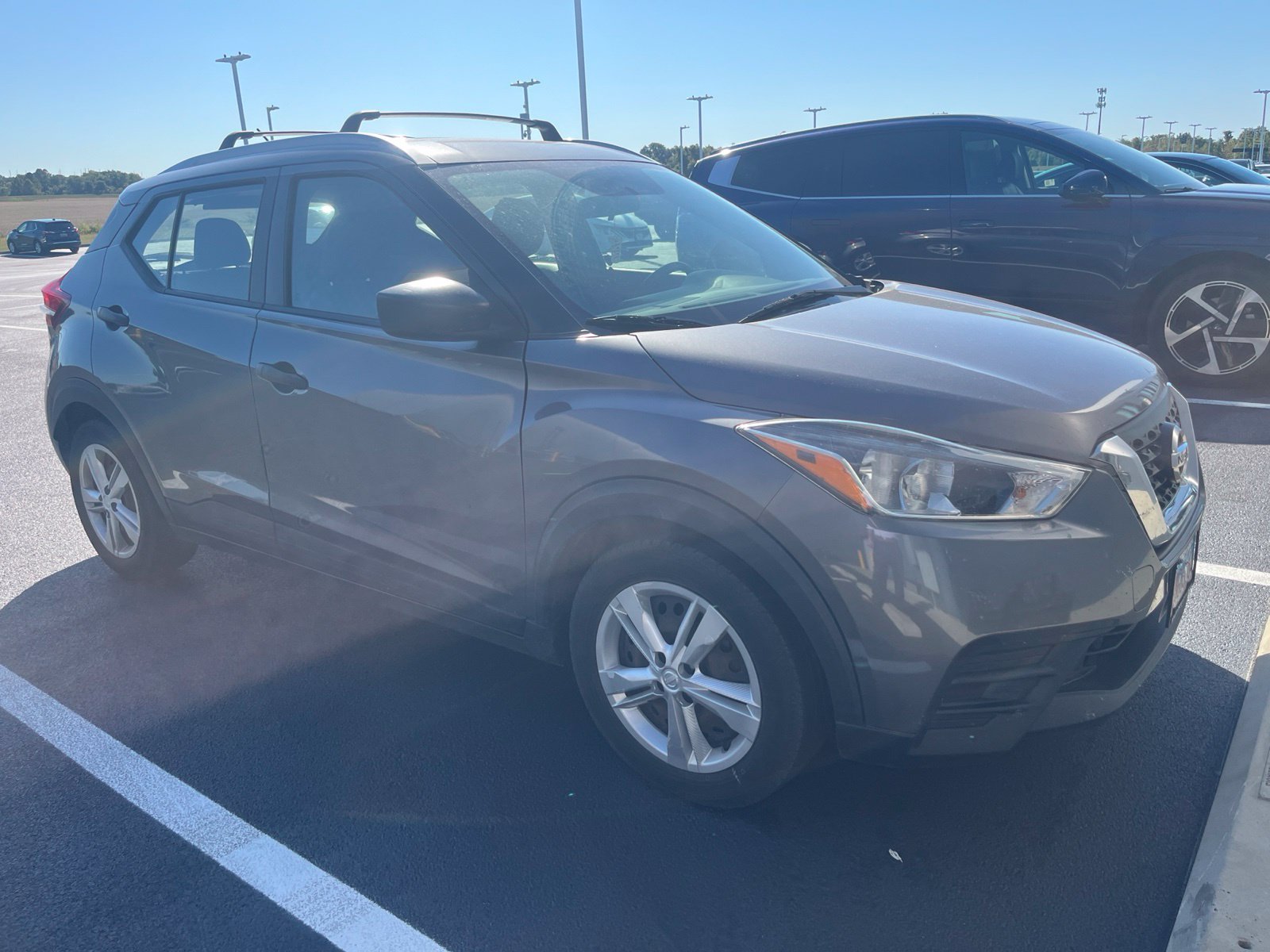 Used 2019 Nissan Kicks S FWD image 4