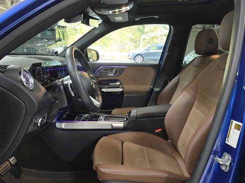 Certified 2025 Mercedes-Benz GLB 250 4MATIC image 24