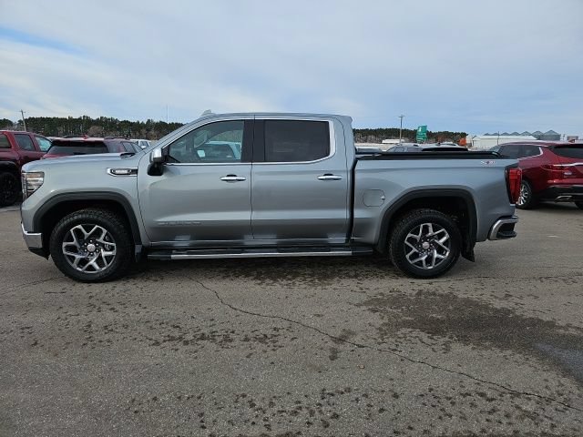 Used 2023 GMC Sierra 1500 SLT w/ SLT Premium Package AWD/4WD image 2