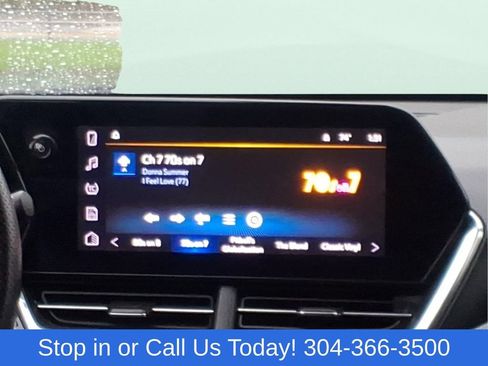 Used 2025 Chevrolet Trax RS FWD image 15