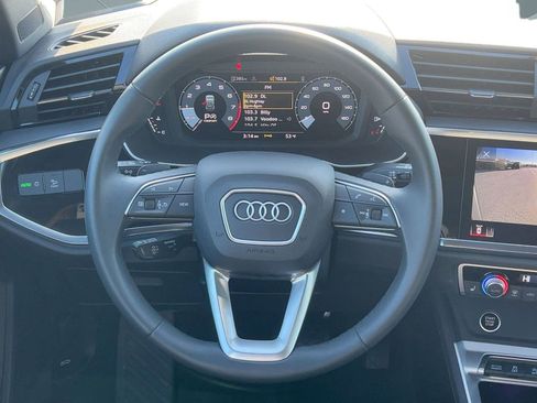 Certified 2025 Audi Q3 2.0T Premium Plus w/ Premium Plus Package image 18