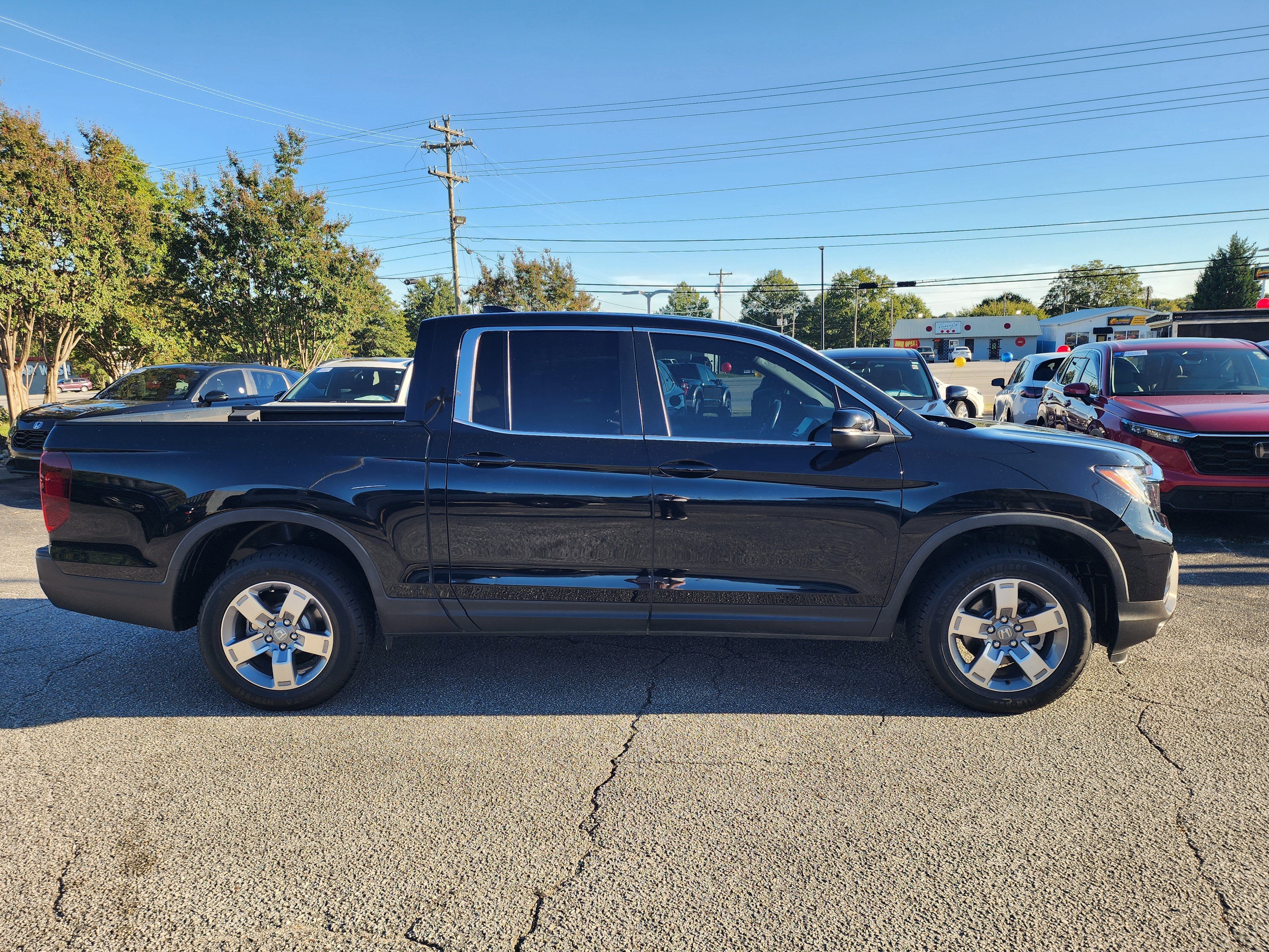 Certified 2025 Honda Ridgeline RTL image 3