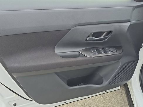 New 2026 Nissan Kicks S FWD image 17