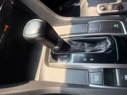 Used 2021 Honda Civic Sport Touring image 18