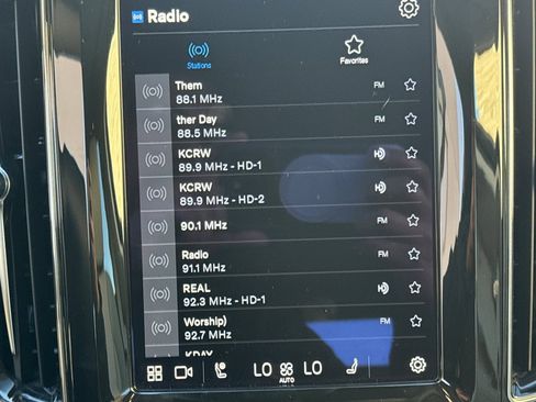 Used 2023 Volvo XC60 B5 Ultimate image 21