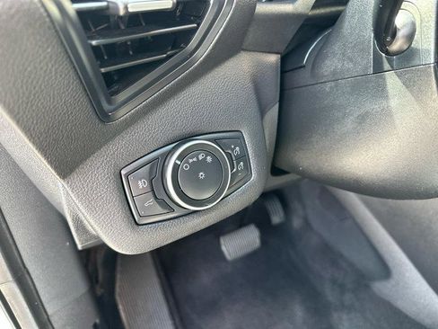 Used 2018 Ford Escape SE image 14