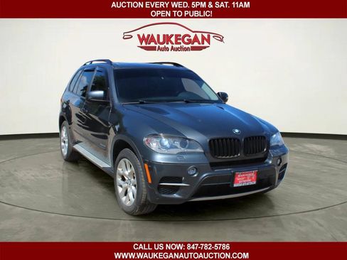Used 2013 BMW X5 xDrive35i AWD/4WD image 3