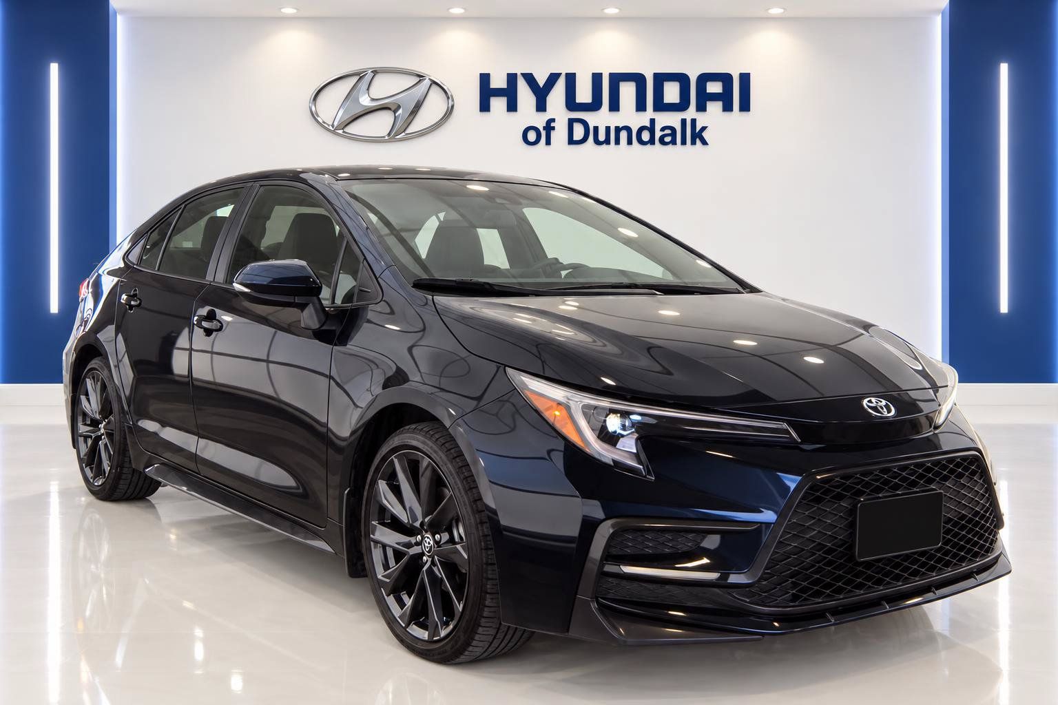 Used 2025 Toyota Corolla SE FWD image 3